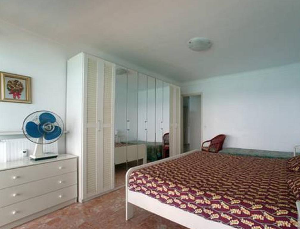 Flat Rossi Apartman Menton Szoba fotó